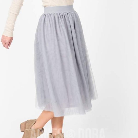 Agnes & Dora Light Gray Tulle Mesh Skirt - Picture 4 of 6